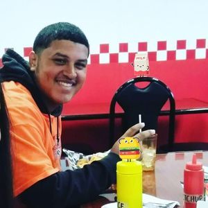 Meet your Posher, Zonny